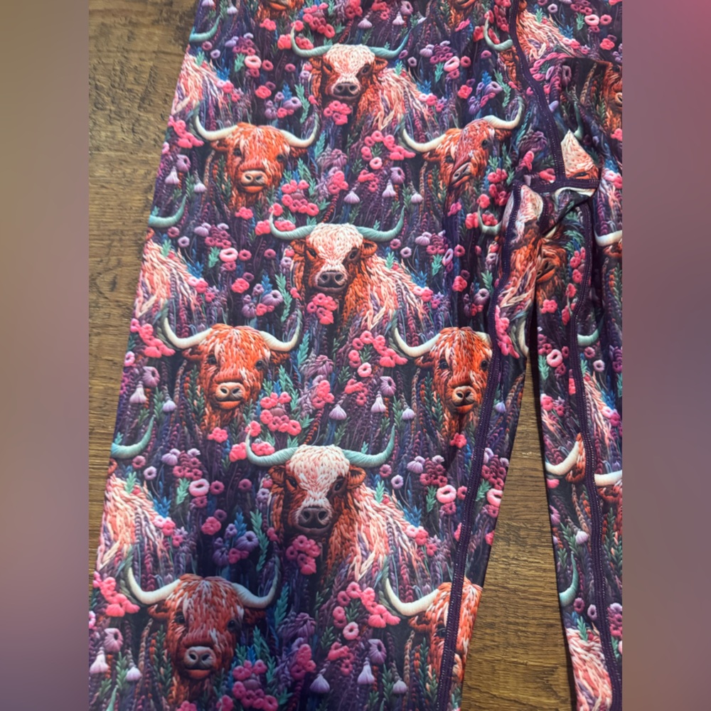 Highland cow printed  Leggings XL-1X NEW